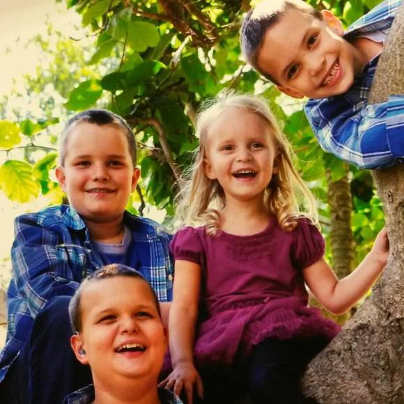 Meet your Posher, Heather - Picture 1 of 1